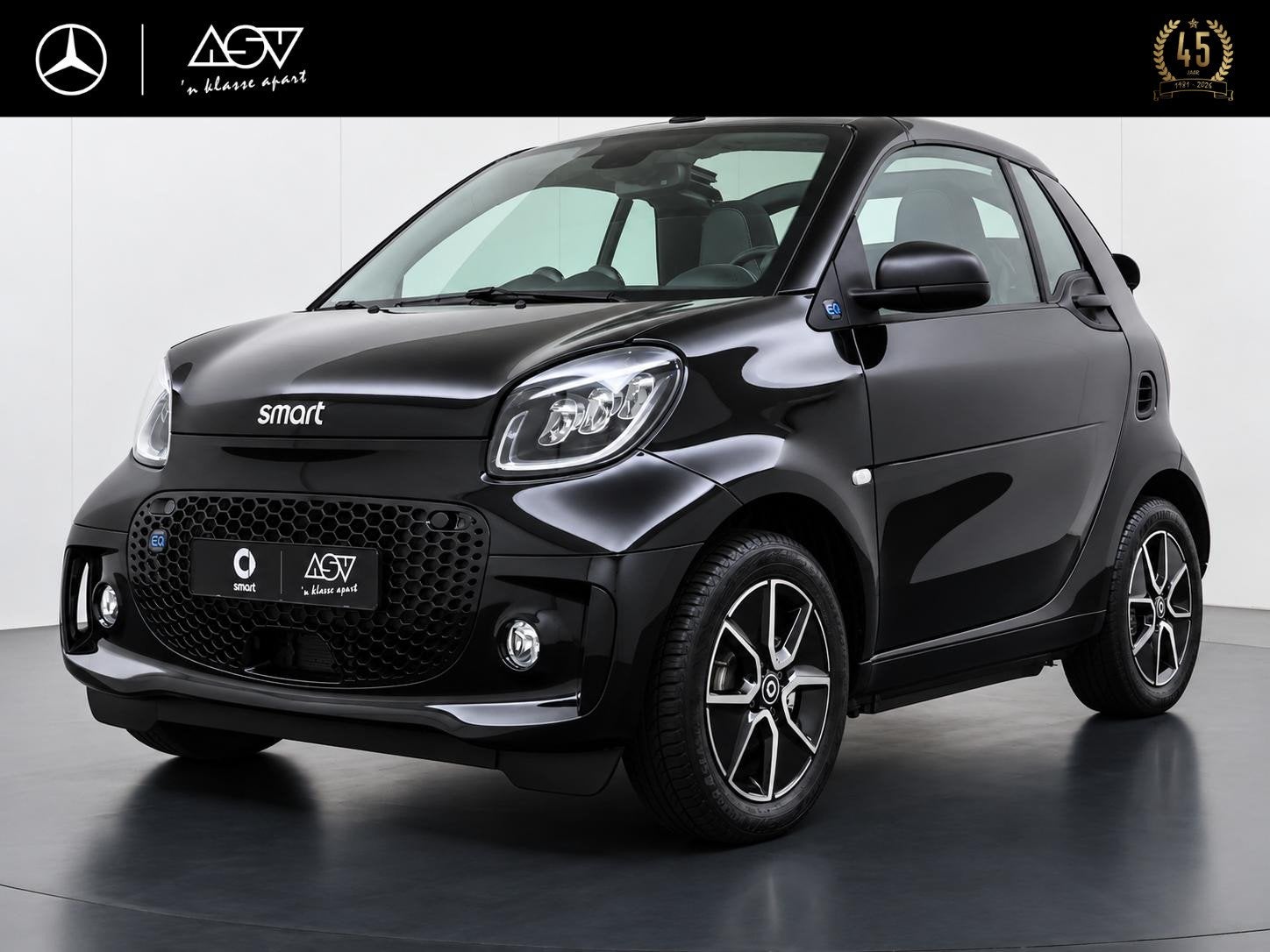 Smart fortwo cabrio EQ | Stoelverwarming | Verwarmd Stuurwie, Auto's, Dealer onderhouden, Achterwielaandrijving, 1095 kg, Zwart