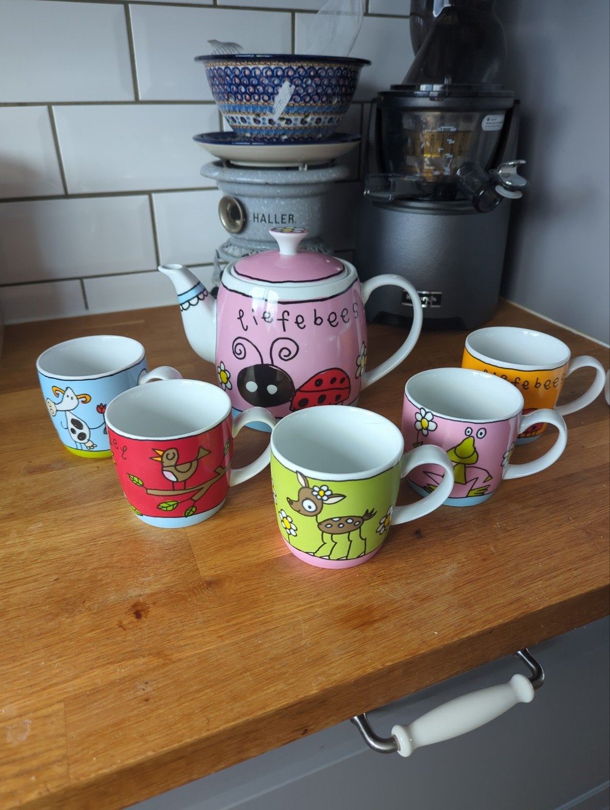 Babette Serviesset met theepot en 5 kopjes, Ophalen of Verzenden