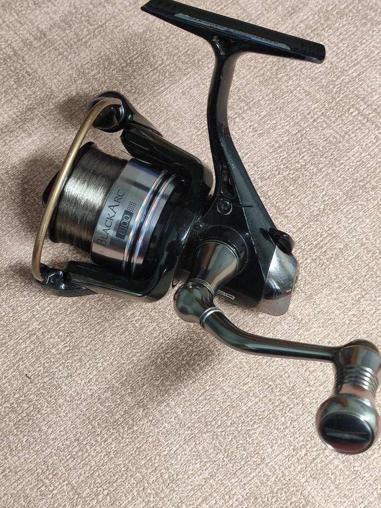 SPRO Black Arc 8100 werpmolen / spinmolen. Tuff body., Ophalen of Verzenden, Gebruikt, Molen