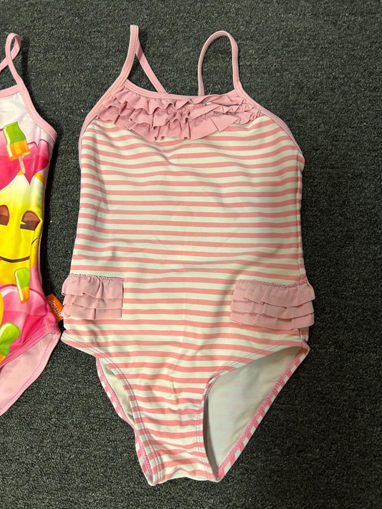 2 leuke meisjes badpakken maat 110/116, Kinderen en Baby's, Meisje, Badpak, Ophalen of Verzenden, Zo goed als nieuw