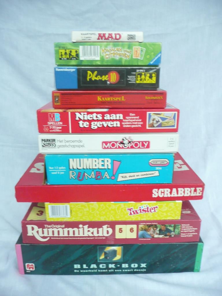 Stapel spellen, bordspellen verzameling Rummikub, Agricola, Hobby en Vrije tijd, Gezelschapsspellen | Bordspellen, Ophalen, Zo goed als nieuw