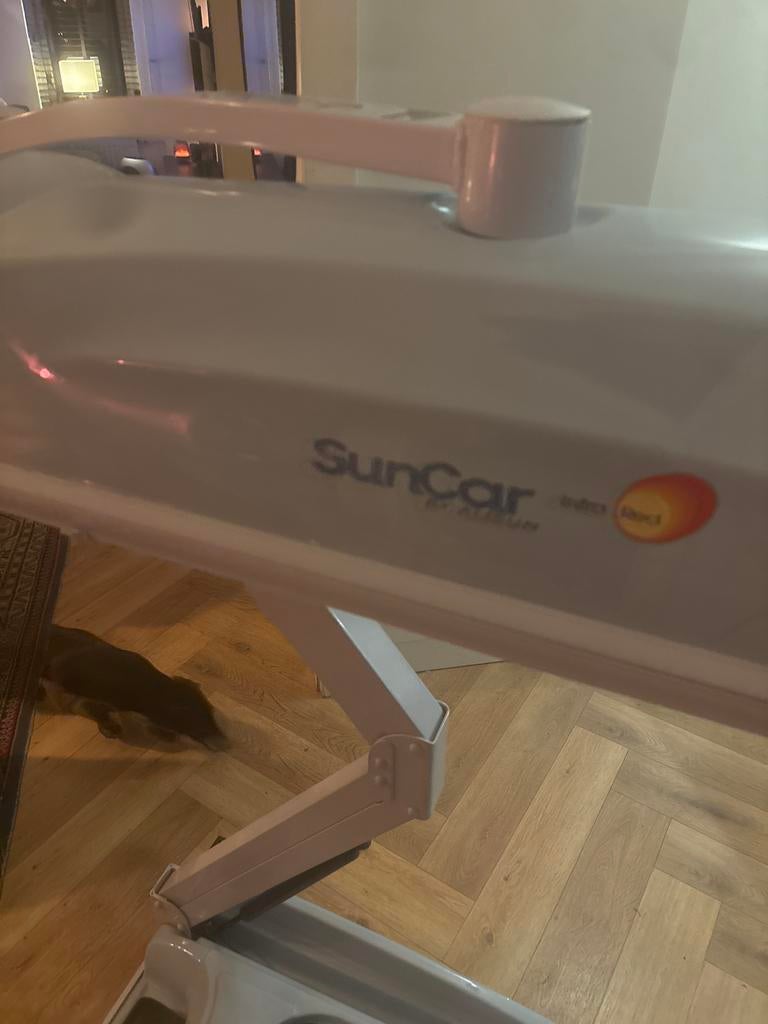 Alisun SunCare inklapbare zonnebank, Witgoed en Apparatuur, Zonnebanken en Gezichtsbruiners, Gebruikt, Zonnebank enkelzijdig, Minder dan 10 lampen