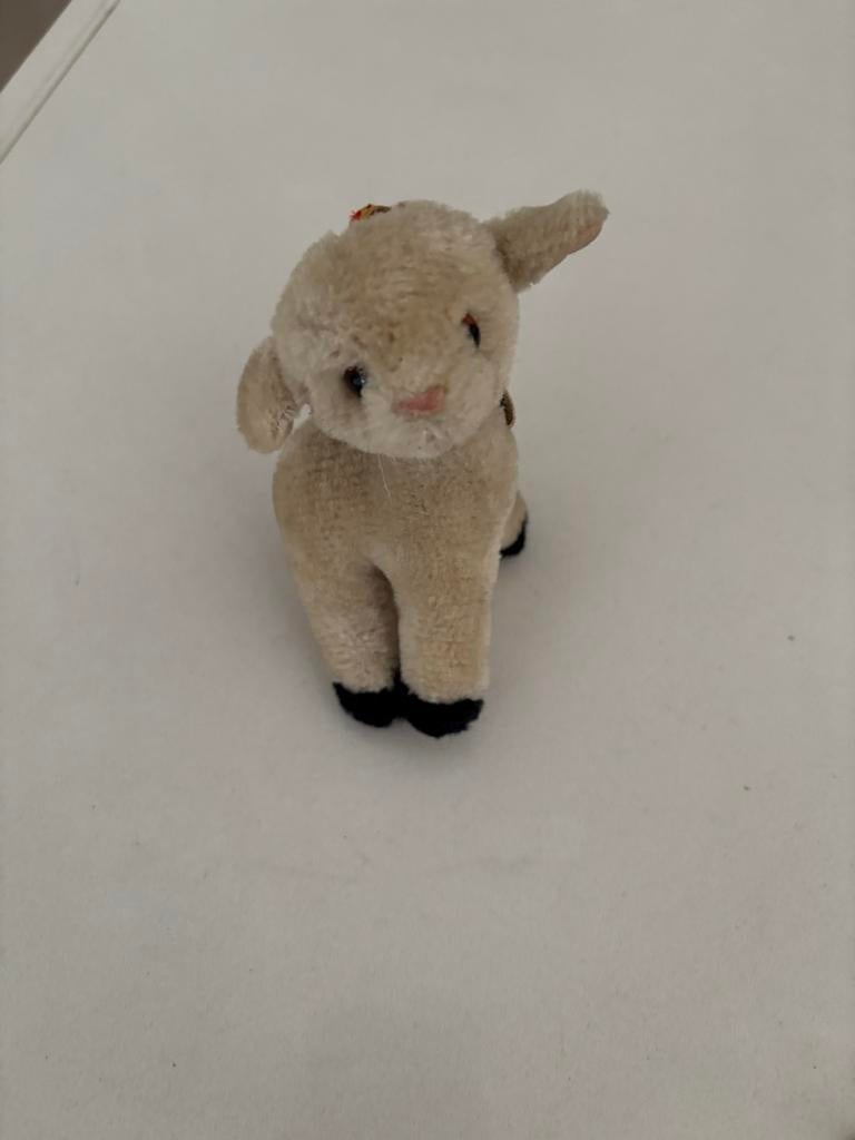 Pure Wool vintage Klein lammetje knuffel gebruikte staat!, Gebruikt, Overige typen, Ophalen of Verzenden, Met label
