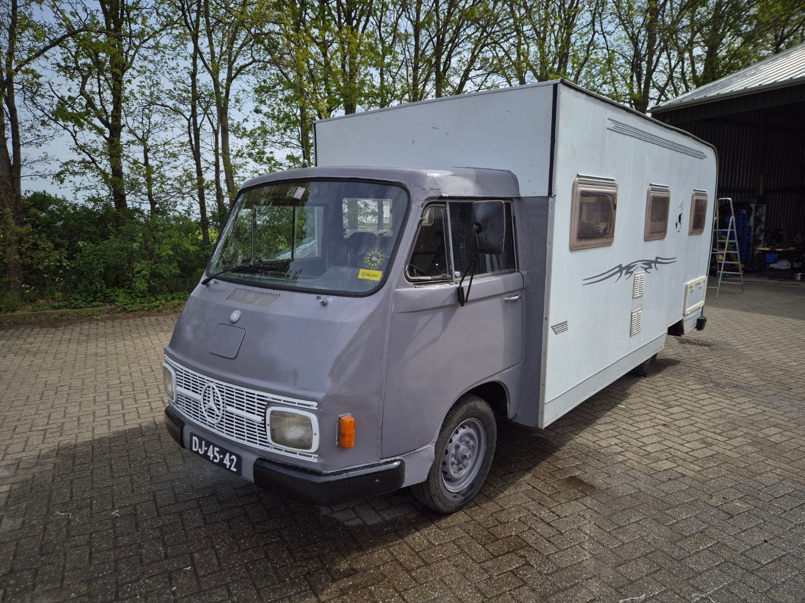 Mercedes-Benz  hanomag f35 Camper  apk en wegebelasting vrij, Caravans en Kamperen, Campers, Bedrijf, Buscamper of Camperbus, Mercedes-Benz