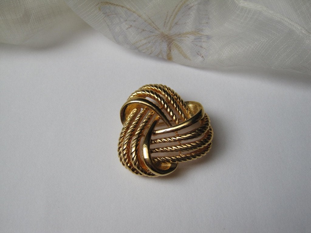 Broche Napier knoopmodel 3.5x3.4 cm, Sieraden, Tassen en Uiterlijk, Verzenden, Zo goed als nieuw, Goud, Overige materialen