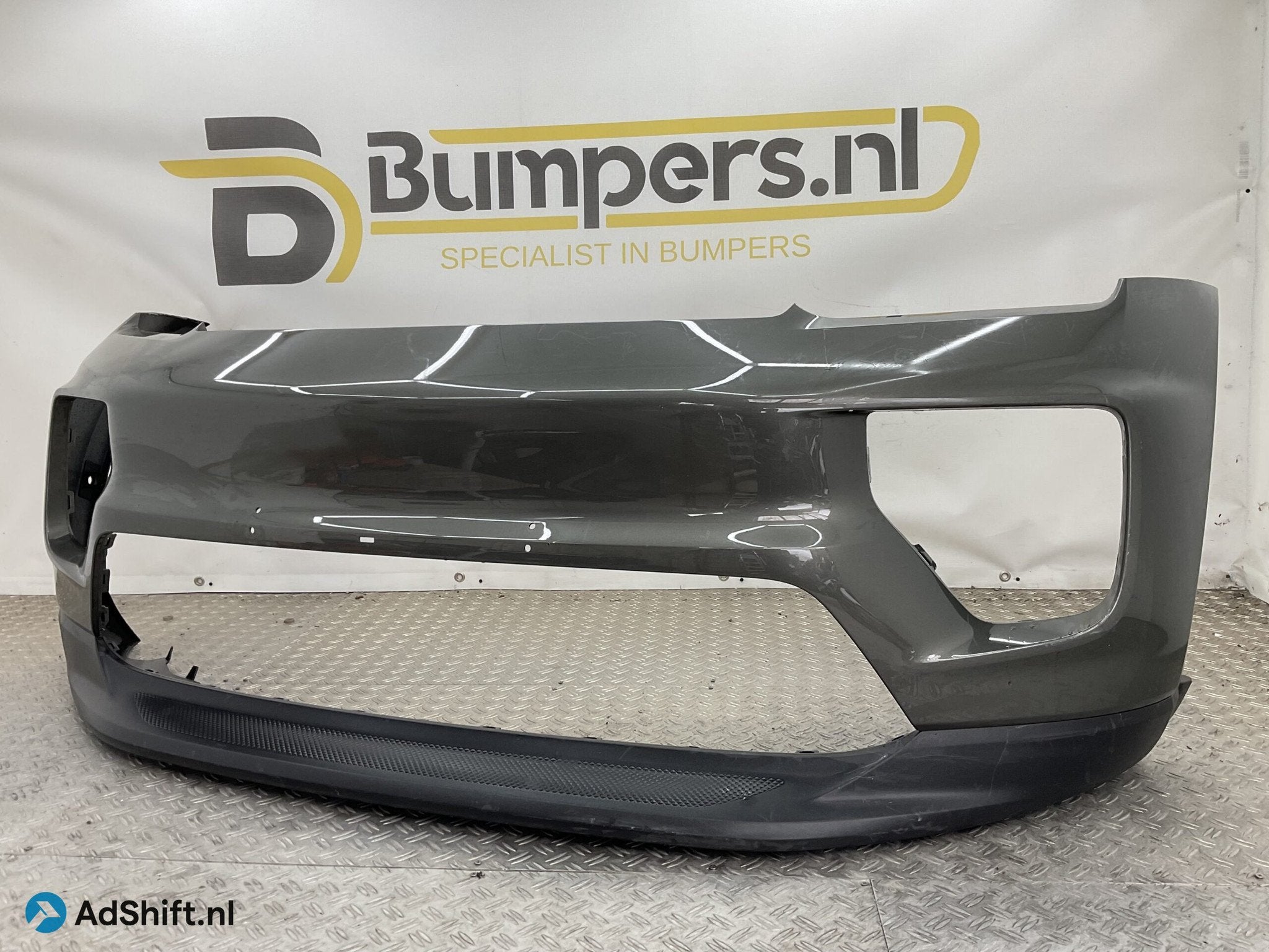Bumper Porsche Macan 95C 24- 95C807061 Voorbumper M1-22218, Bumper