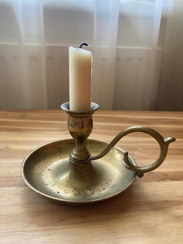 Kandelaar messing met handvat, Antiek en Kunst, Antiek | Kandelaars, Ophalen, Overige materialen