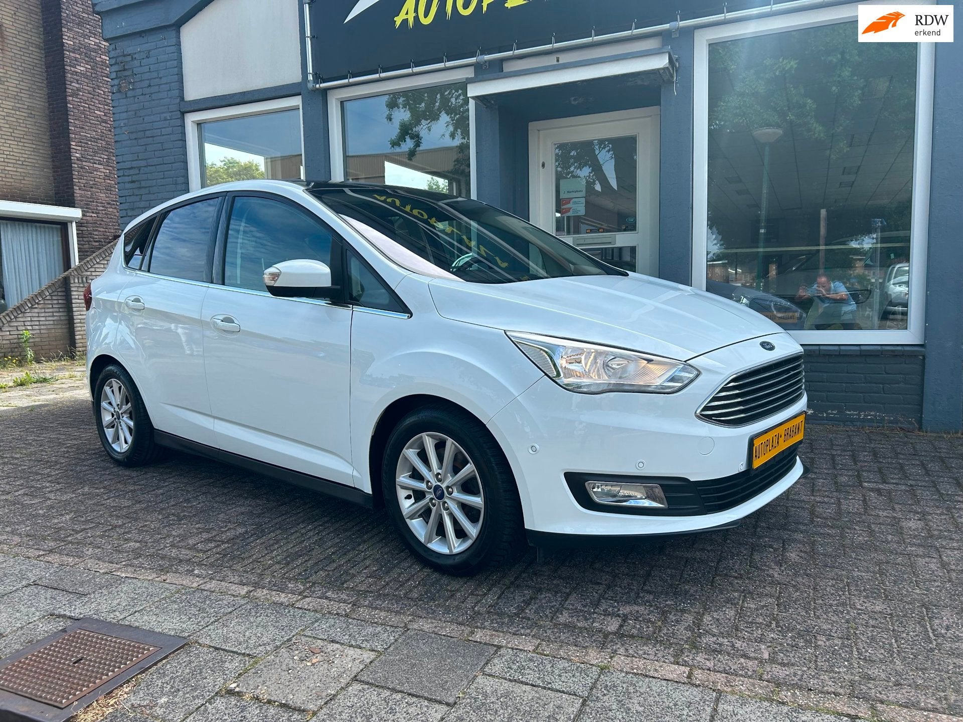 Ford C-Max 1.5 Titanium/ AUTOMAAT/ NAVI/ PANO/ BLUETOOTH/ PD, Auto's, 4 cilinders, 150 pk, Wit, Origineel Nederlands