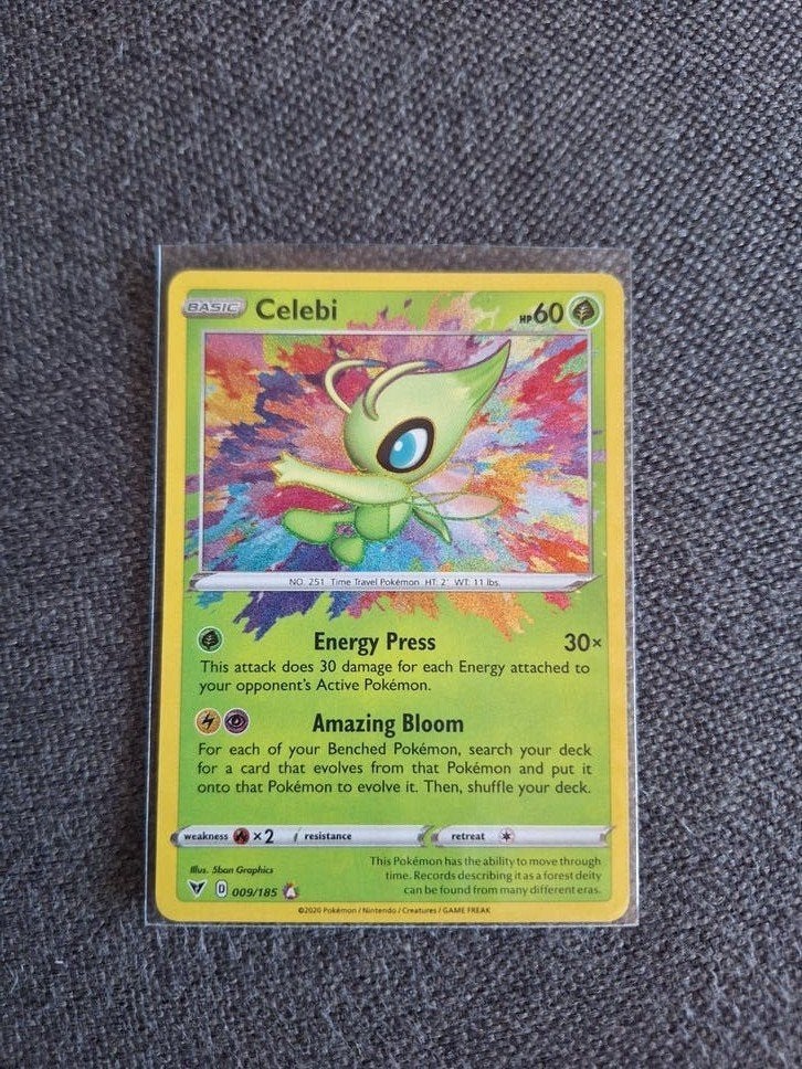 Celebi 009/185 Vivid Voltage Pokémon Kaart, Ophalen of Verzenden, Zo goed als nieuw, Losse kaart