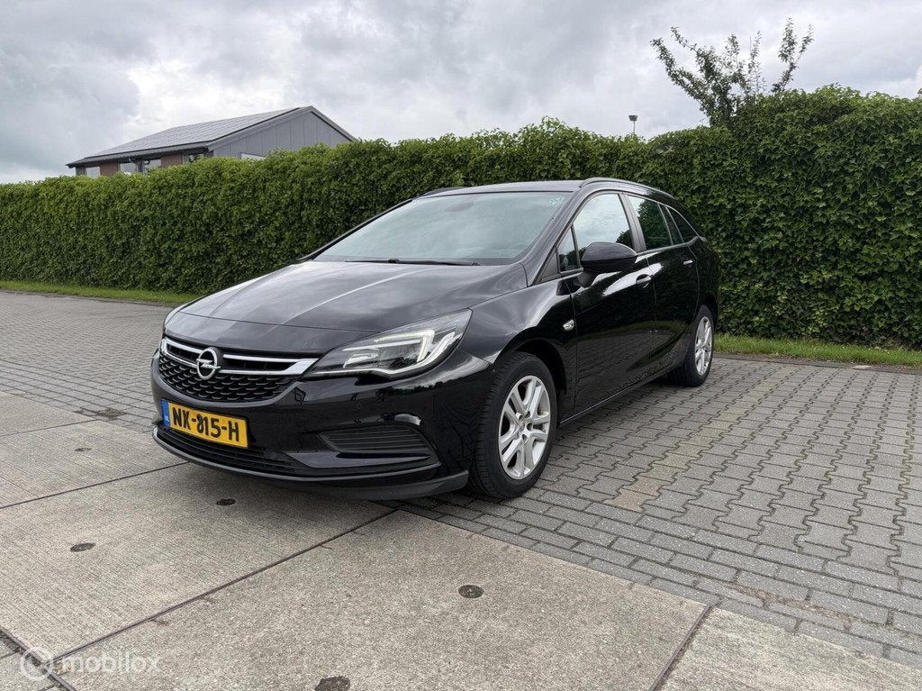 Opel Astra sportstourer | Nieuwe Automaatrobot | Trekhaak