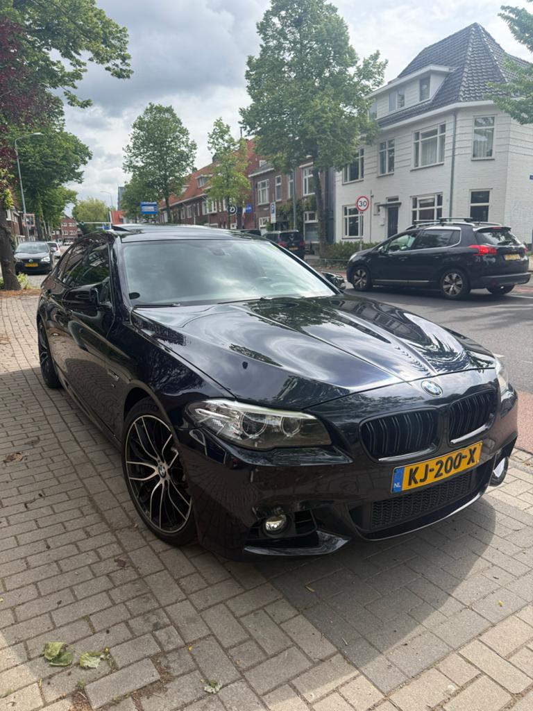 BMW 5-Serie 2.0 520i 2016 Donkerblauw Facelift TOP STAAT!, Auto's, BMW, Automaat, Achterwielaandrijving, 4 cilinders, 2000 kg