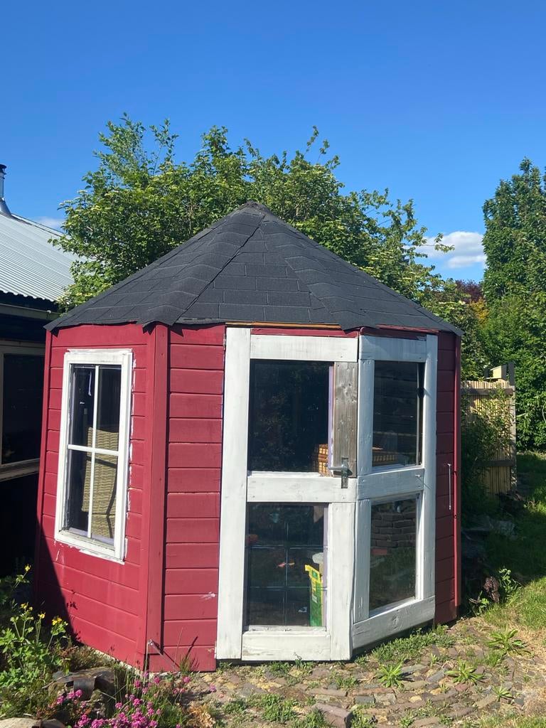 Gratis Tuinhuisje / Schuur, Gebruikt, Minder dan 200 cm, Hout, Ophalen
