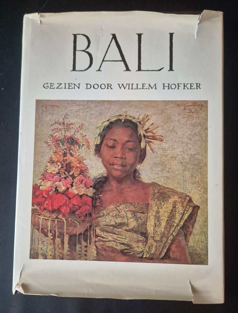 Bali gezien door Willem Hofker - Omni boek 1978, Ophalen of Verzenden, Gelezen