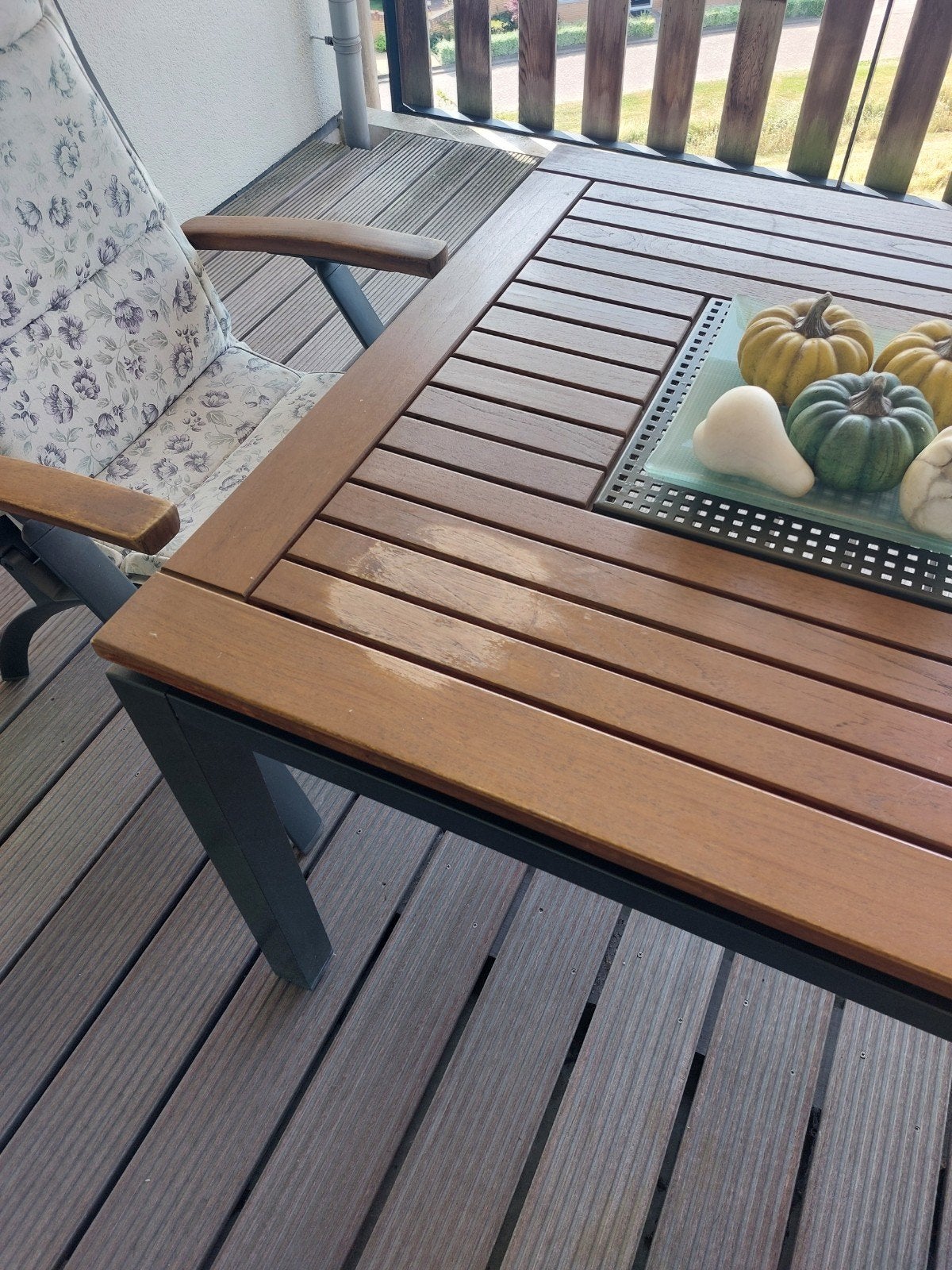 Tuintafel en 2 stoelen, Tuin en Terras, Ophalen, Gebruikt, Vierkant, Hout