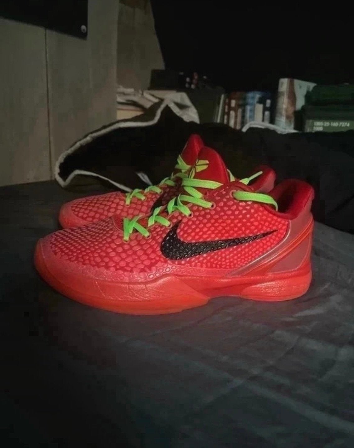 Kobe 6 reverse grinches basketball schoenen maat 41, Ophalen, Zo goed als nieuw, Schoenen