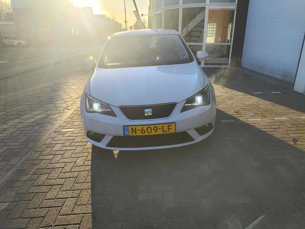 Unieke SEAT Ibiza 1.2 TSI FR | Leder | Xenon/LED | CarPlay |, Voorwielaandrijving, 40 €/maand, 990 kg, Leder