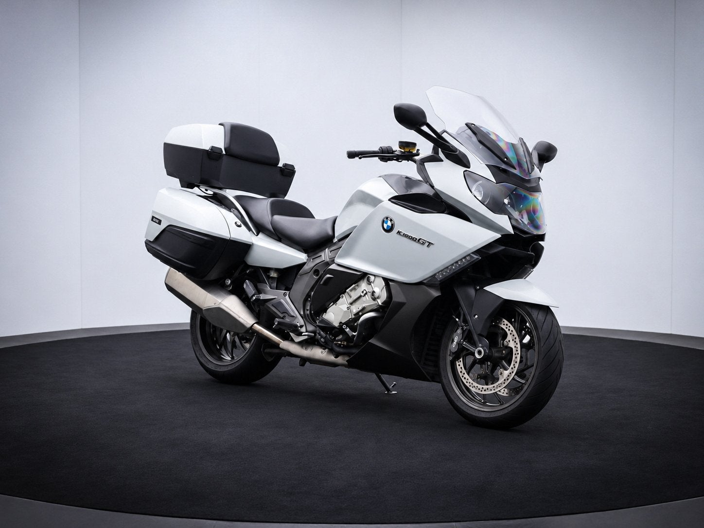 BMW K 1600 GT Onderhoudsfacturen aanwezig. Bijzonder mooie e, Motoren, Auto Roest bv, Meer dan 35 kW, Overig, Parallelweg 1
4209AA  SCHELLUINEN, NL