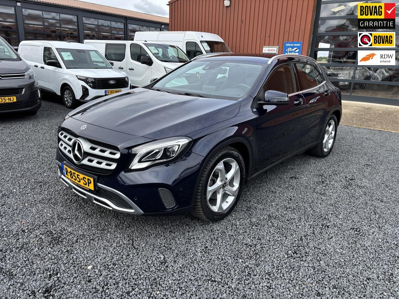 Mercedes-Benz GLA-klasse 200 Premium Automaat Trekhaak, Auto's, Dealer onderhouden, Gebruikt, Euro 6, 715 kg