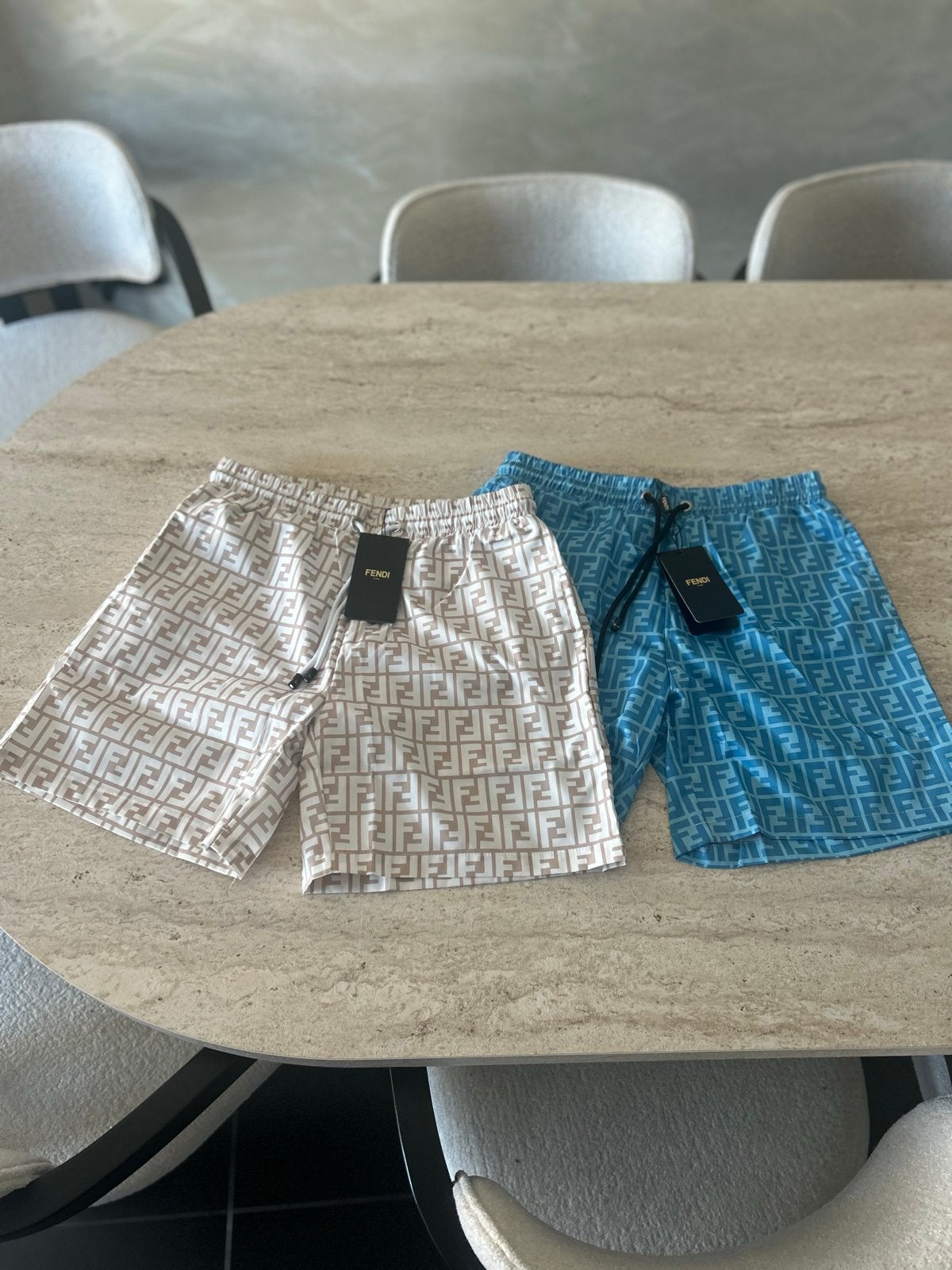 Fendi Zwemshorts - Beige en Blauw, Kleding | Heren, Badmode en Zwemkleding, Ophalen of Verzenden, Overige maten, Beige, Zwemshort