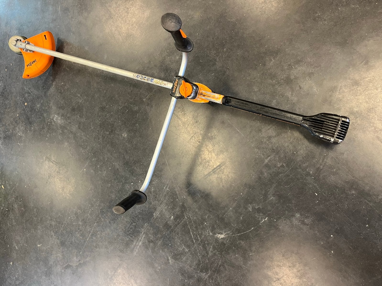Pellenc accu bosmaaier Excelion 2000, Ophalen of Verzenden, Gebruikt, 30 tot 50 cm, Accu