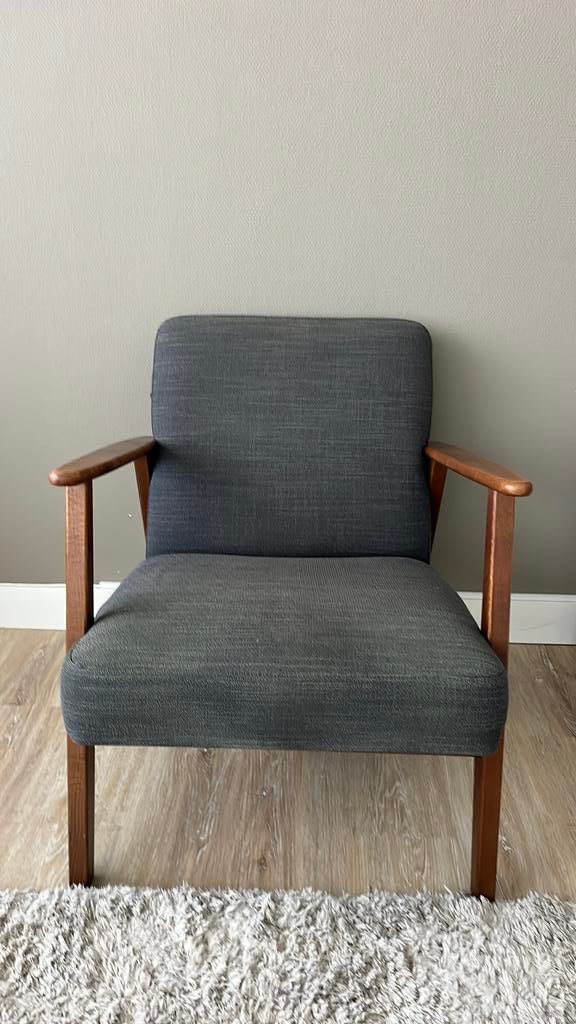 Ikea stoel donker grijs/ hout, Huis en Inrichting, Ophalen, Gebruikt, Minder dan 75 cm, 50 tot 75 cm