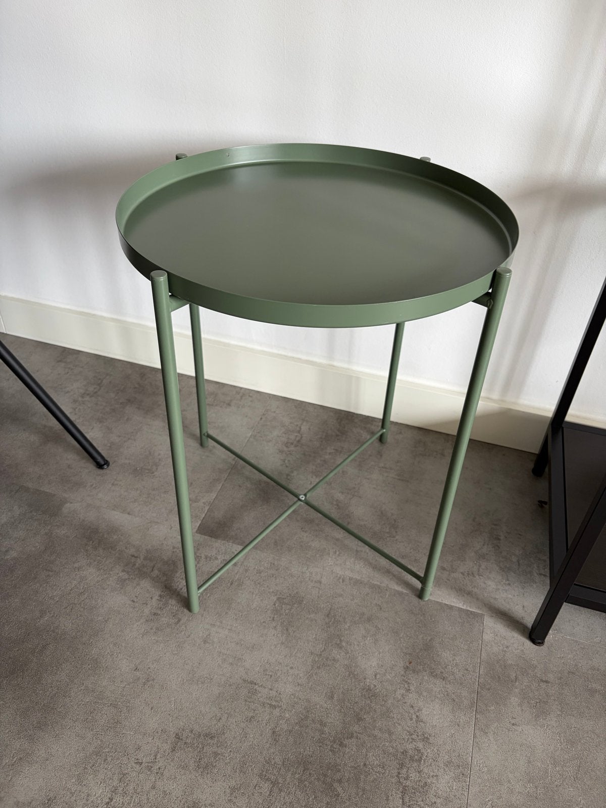 Bijzettafel Ikea Gladom, Huis en Inrichting, Minder dan 55 cm, Metaal of Aluminium, Rond, Ophalen