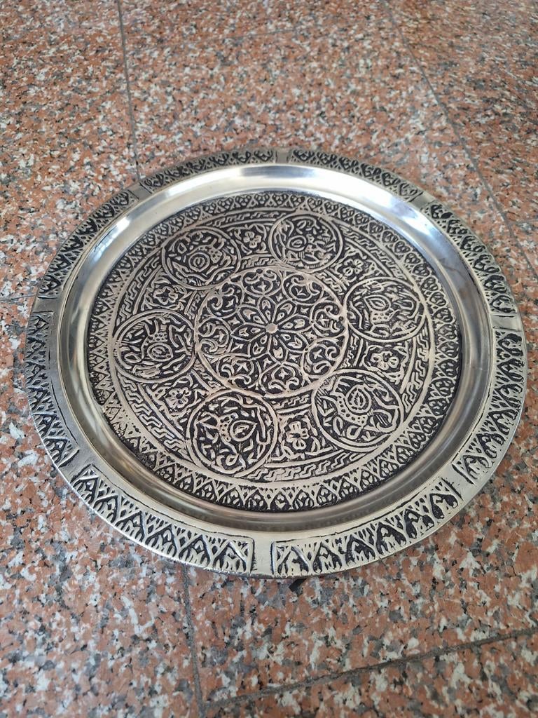 Decoratieve metalen schaal met Arabische motieven, Ophalen of Verzenden