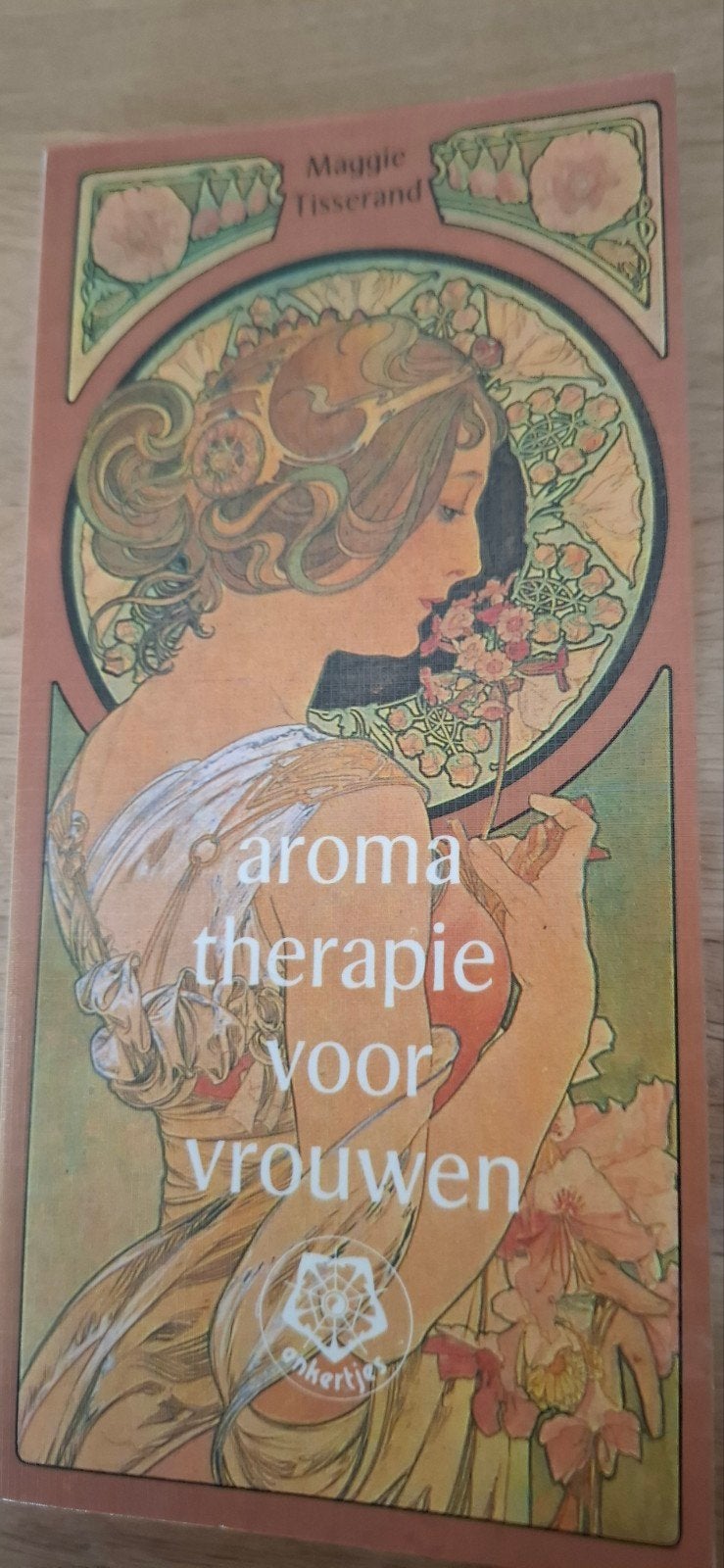 Aromatherapie voor vrouwen - Maggie Tisserand, Boeken, Ophalen of Verzenden, Nieuw, Kruiden en Alternatief, Maggie Tisserand