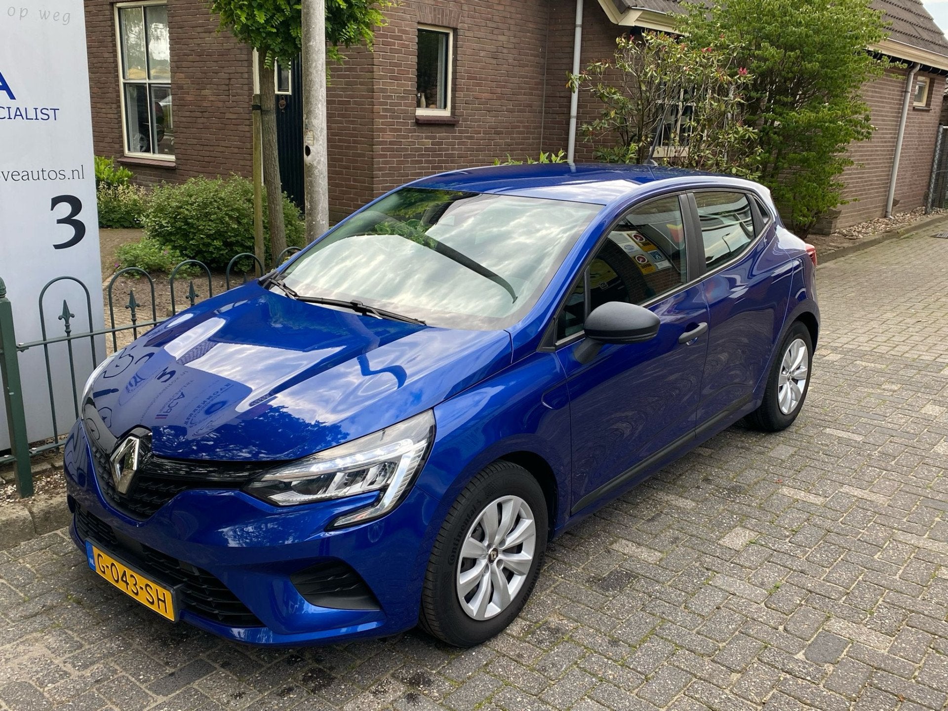 Renault Clio 1.0 TCe Life Nieuw type/5-Drs/Airco/ (bj 2019), Voorwielaandrijving, Gebruikt, Euro 6, 580 kg