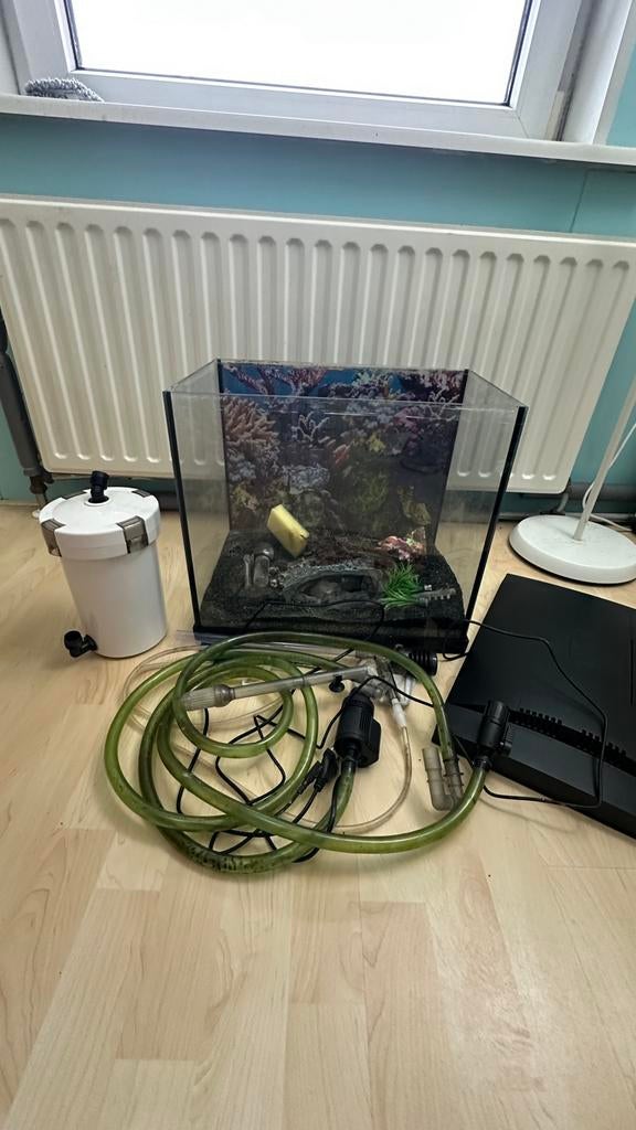 Aquarium with a lot of accesories, Ophalen, Zo goed als nieuw, Leeg aquarium