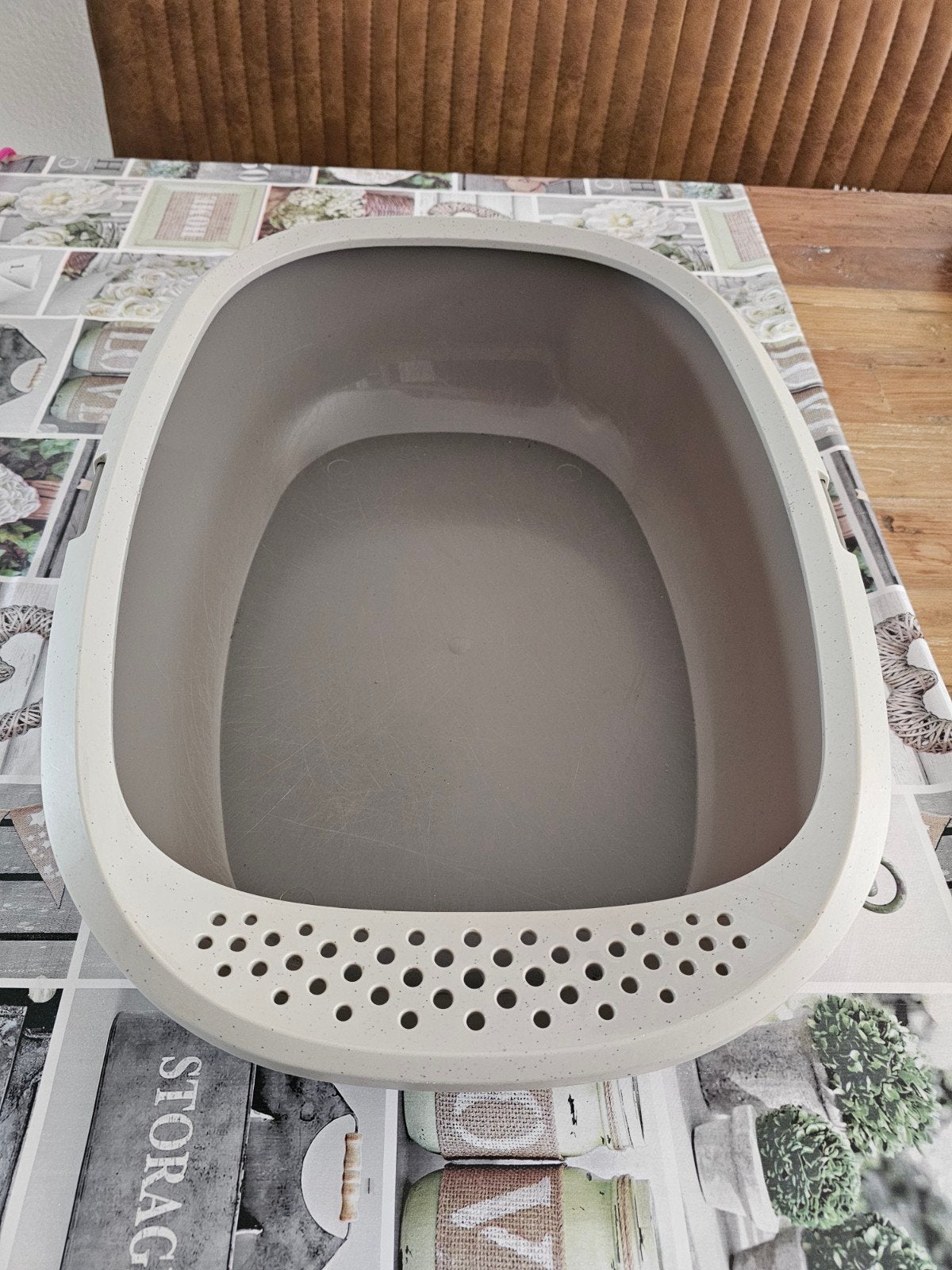 Kattenbak nog zeer netjes, Ophalen