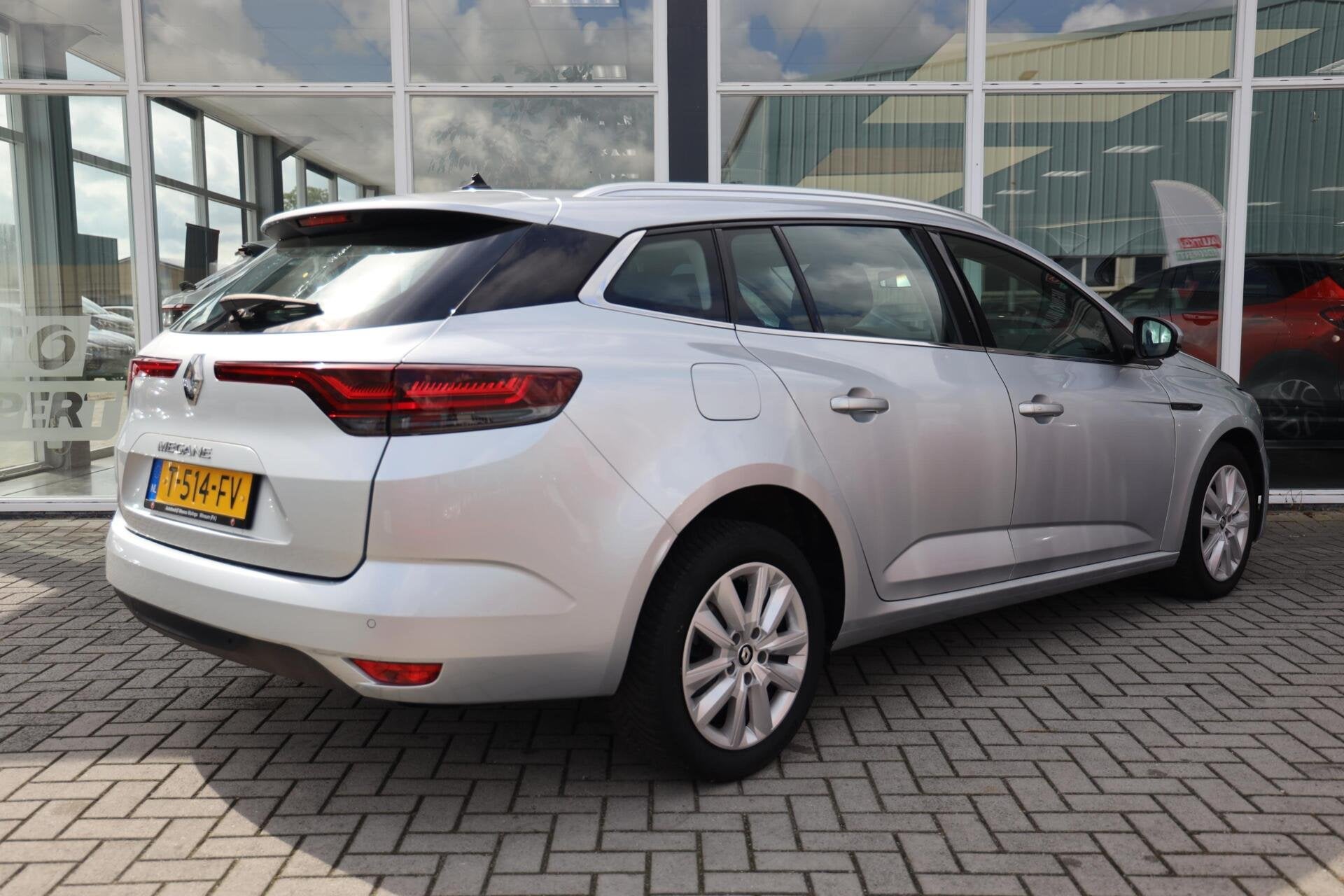 Renault Megane Estate 1.3 TCe 140 Equilibre|Navi|Cruise|PDC|, Auto's, Renault, Voorwielaandrijving, Gebruikt, Euro 6, 4 cilinders