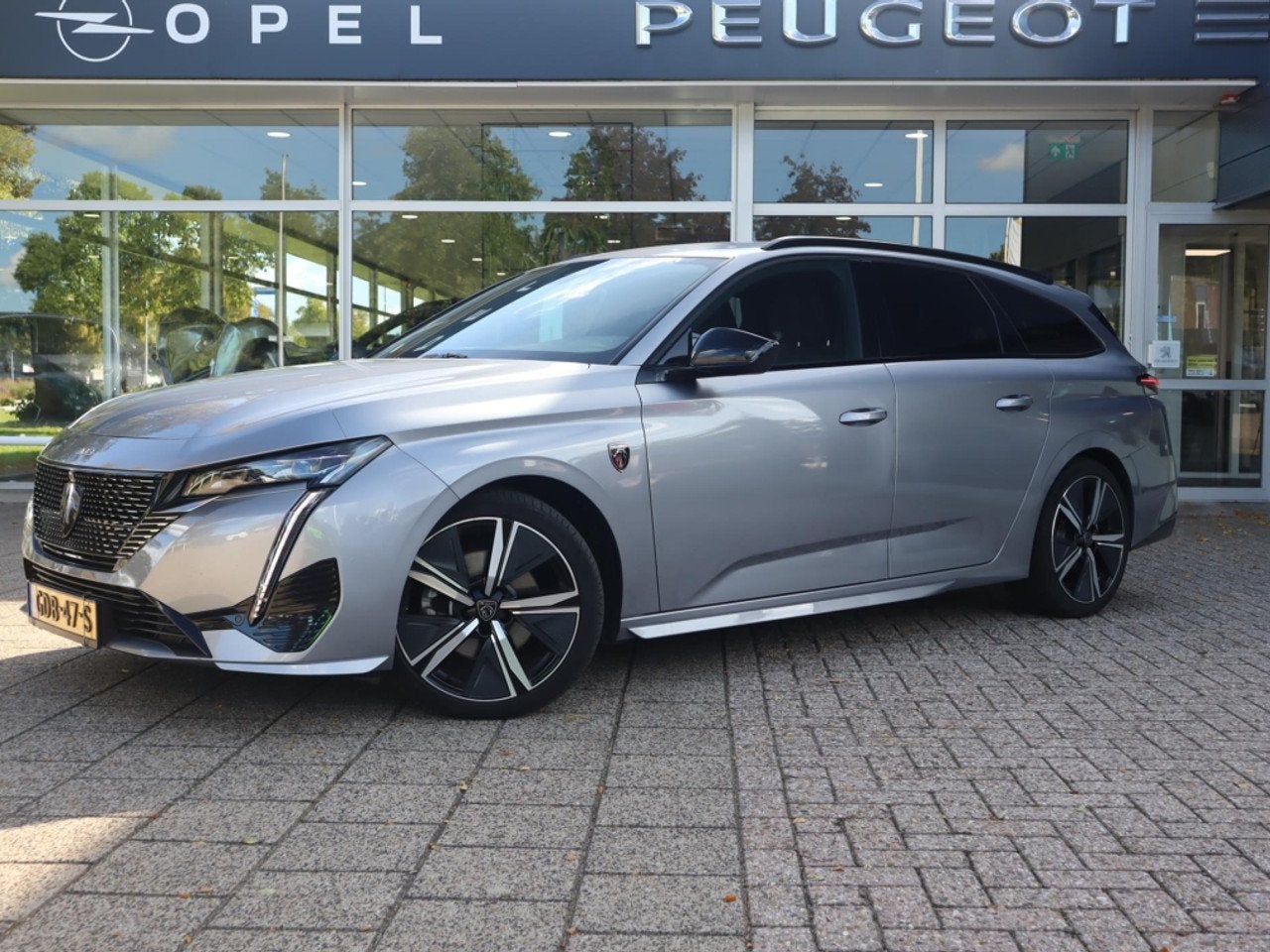 Peugeot 308 SW GT PureTech 130PK EAT8 Automaat GT, Rijklaarp, Automaat, Gebruikt, 1199 cc, Parkeersensor