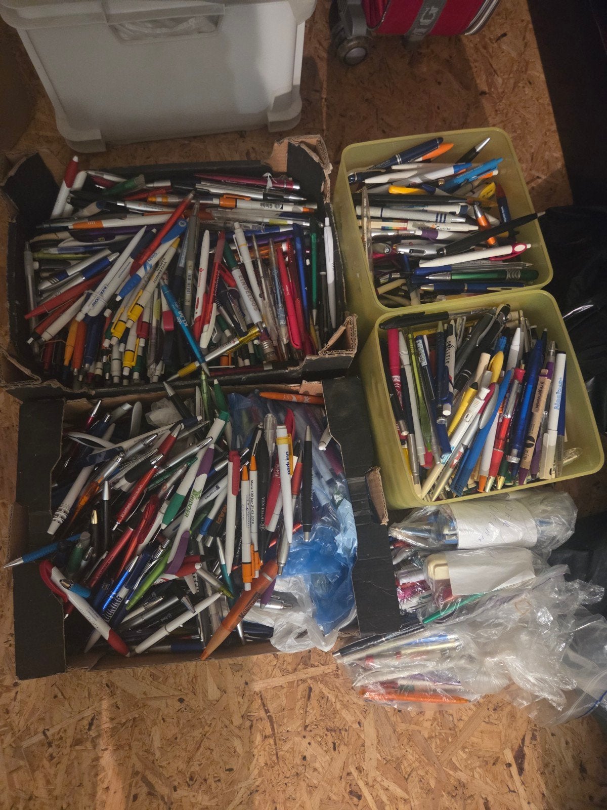 verzameling pennen - Ideaal voor verzamelaars of hobby, Verzamelen, Pennenverzamelingen, Gebruikt, Balpen, Met reclame, Ophalen