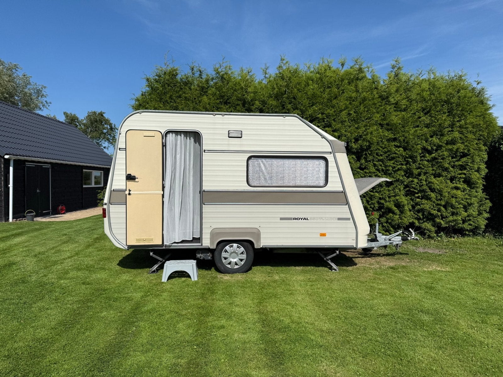 AVENTO ROYAL 350 TL LUXE - MOVER EN VOORTENT+LUIFEL, Caravans en Kamperen, Treinzit, Particulier, 4 tot 5 meter, 500 - 750 kg