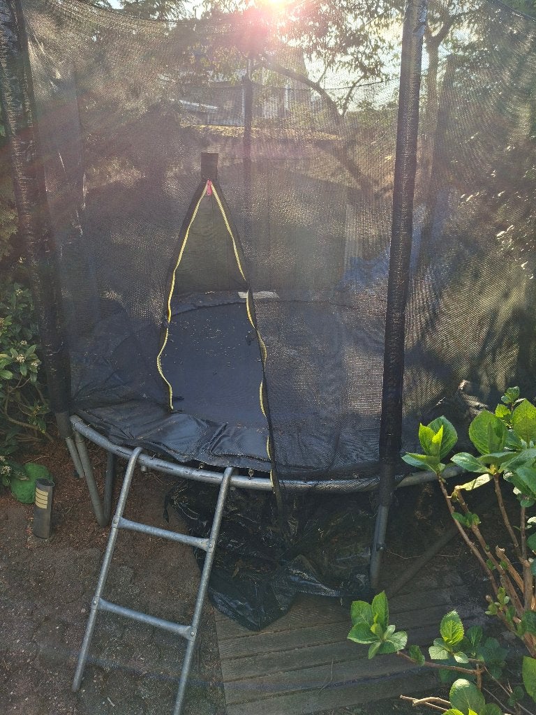 Trampoline, Ophalen, Gebruikt