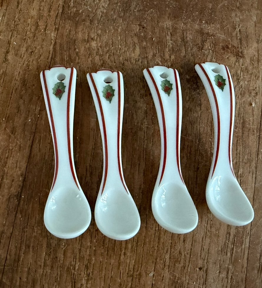 Villeroy & Boch Toy's delight kerst 4 saus lepeltjes, Ophalen of Verzenden, Zo goed als nieuw, Overige stijlen, Porselein