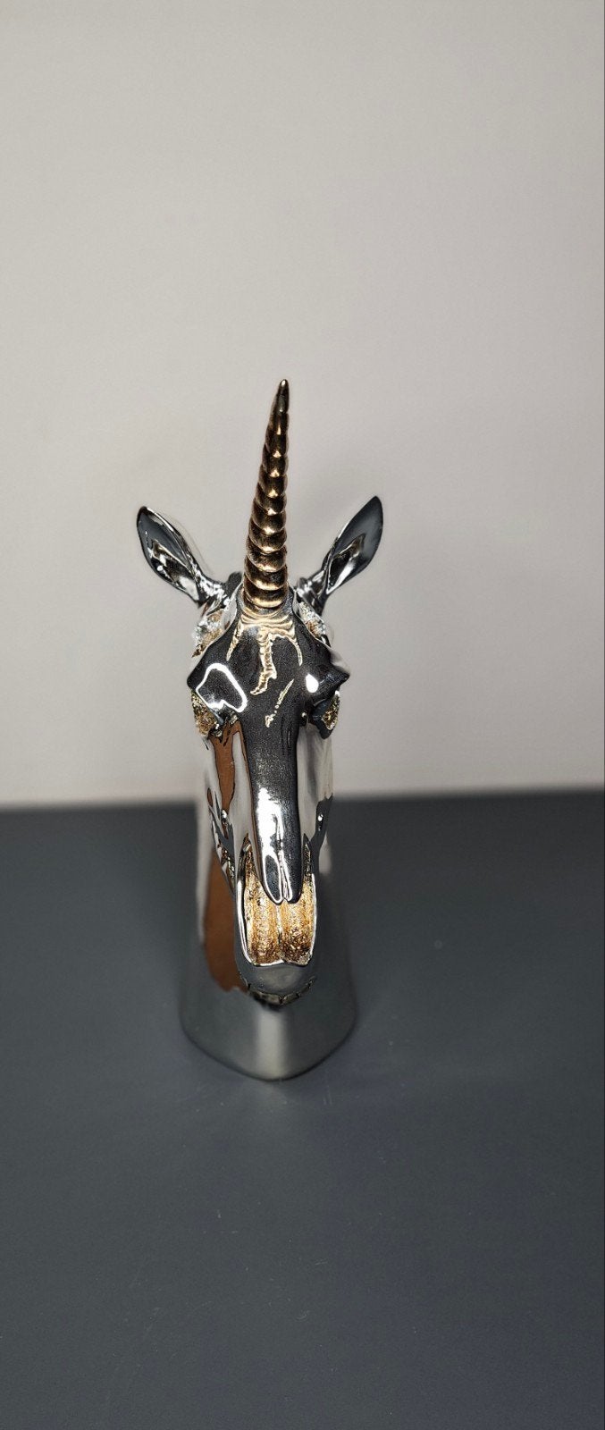 Beeldje 'Unicorn'. H.32.5cm, Ophalen of Verzenden, Nieuw, Dier