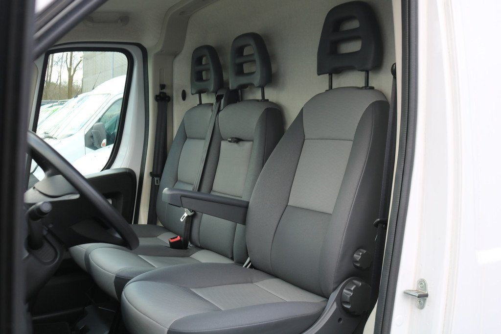 Citroën e-Jumper L3 H2 70 kWh (bj 2023), Auto's, Bestelauto's, Gebruikt, Citroën, Wit, 236 km