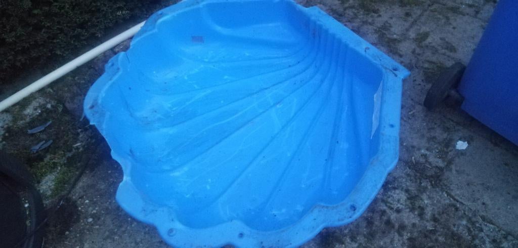 Gratis kikkerbadje/ zandbak, Minder dan 80 cm, Overige typen, Ophalen of Verzenden, Minder dan 200 cm