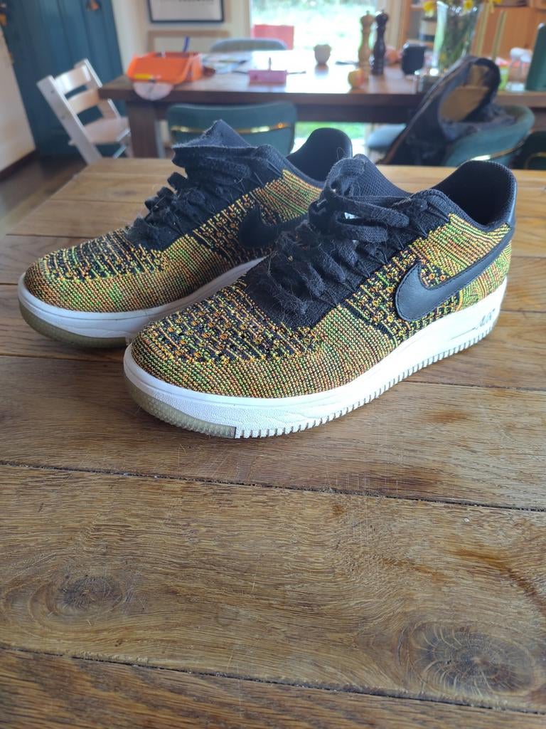 Nike Air Force One fly knit gouden sneakers maat 42,5, Ophalen of Verzenden, Zo goed als nieuw, Wit