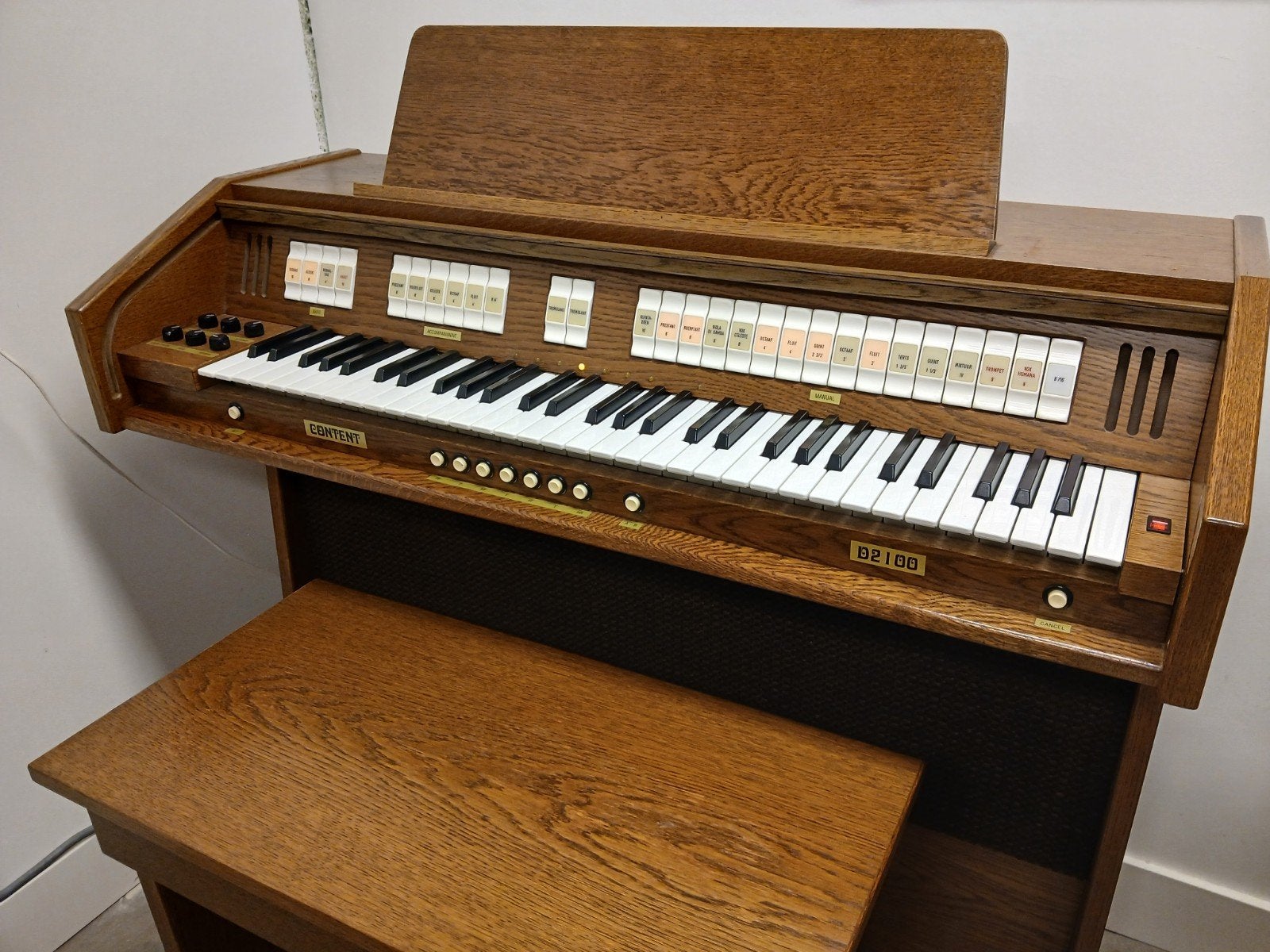 Content D2100 Orgel met bankje, Ophalen, Zo goed als nieuw, 1 klavier, Orgel