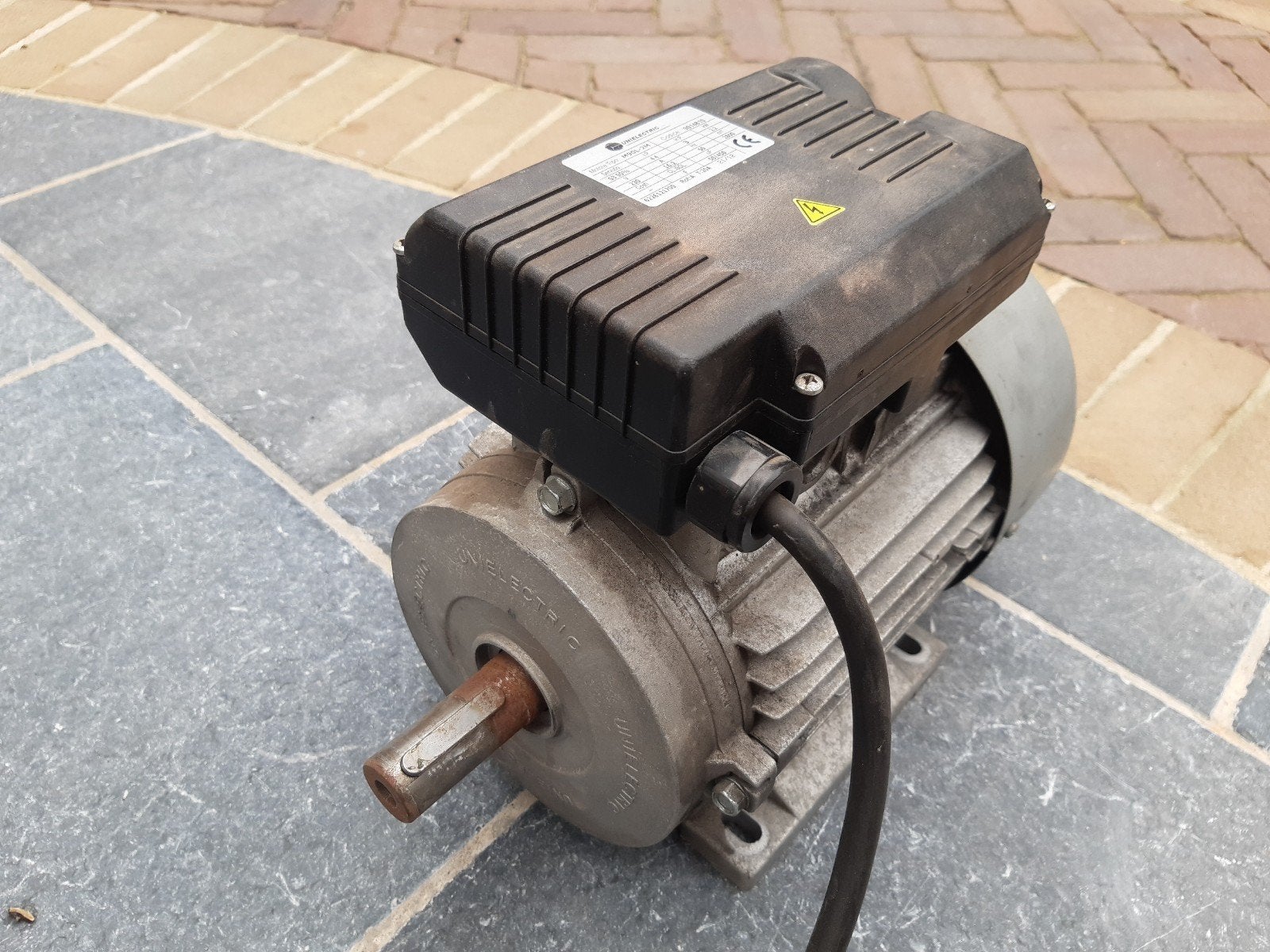 Elektromotor, Doe-het-zelf en Verbouw, Motoren, Ophalen of Verzenden, Elektromotor