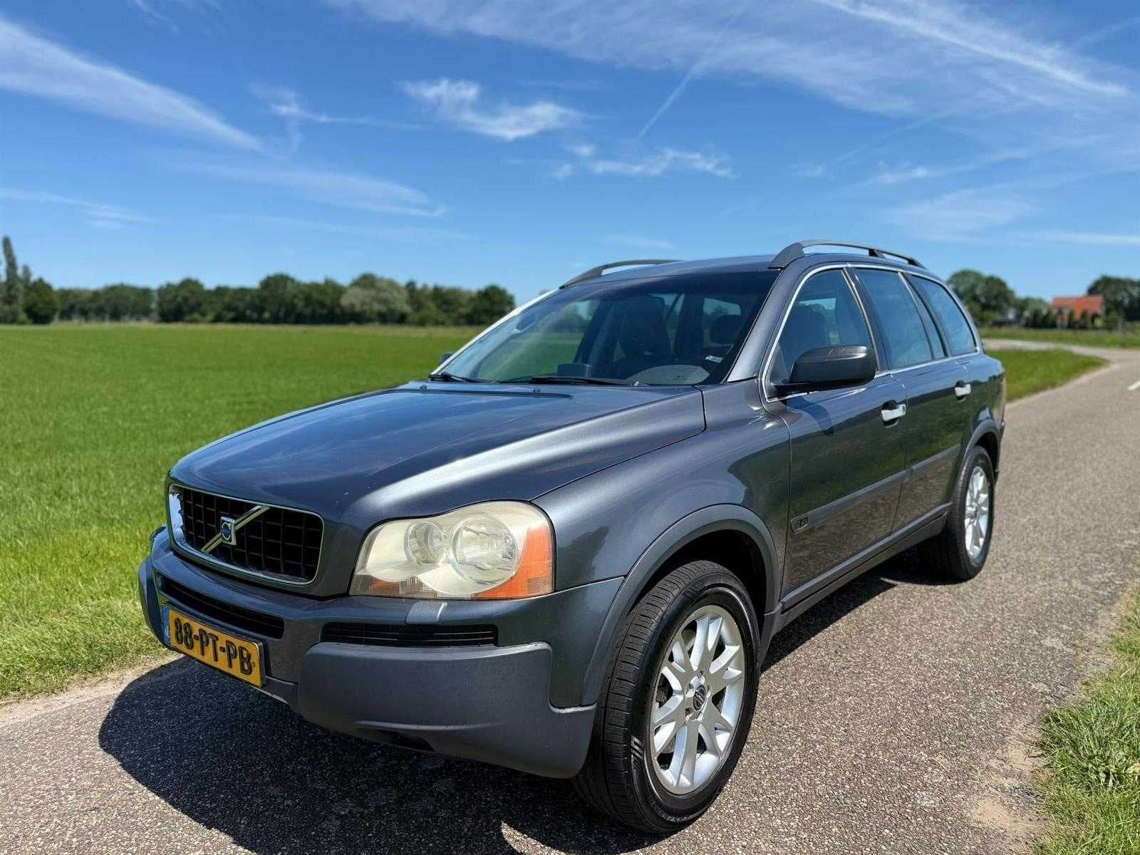 Volvo - 2004 - XC90 - 2.5 T Exclusive - 7 persoons - 88-PT-P, Auto's, Volvo, Gebruikt, 7 stoelen, 2521 cc, Origineel Nederlands