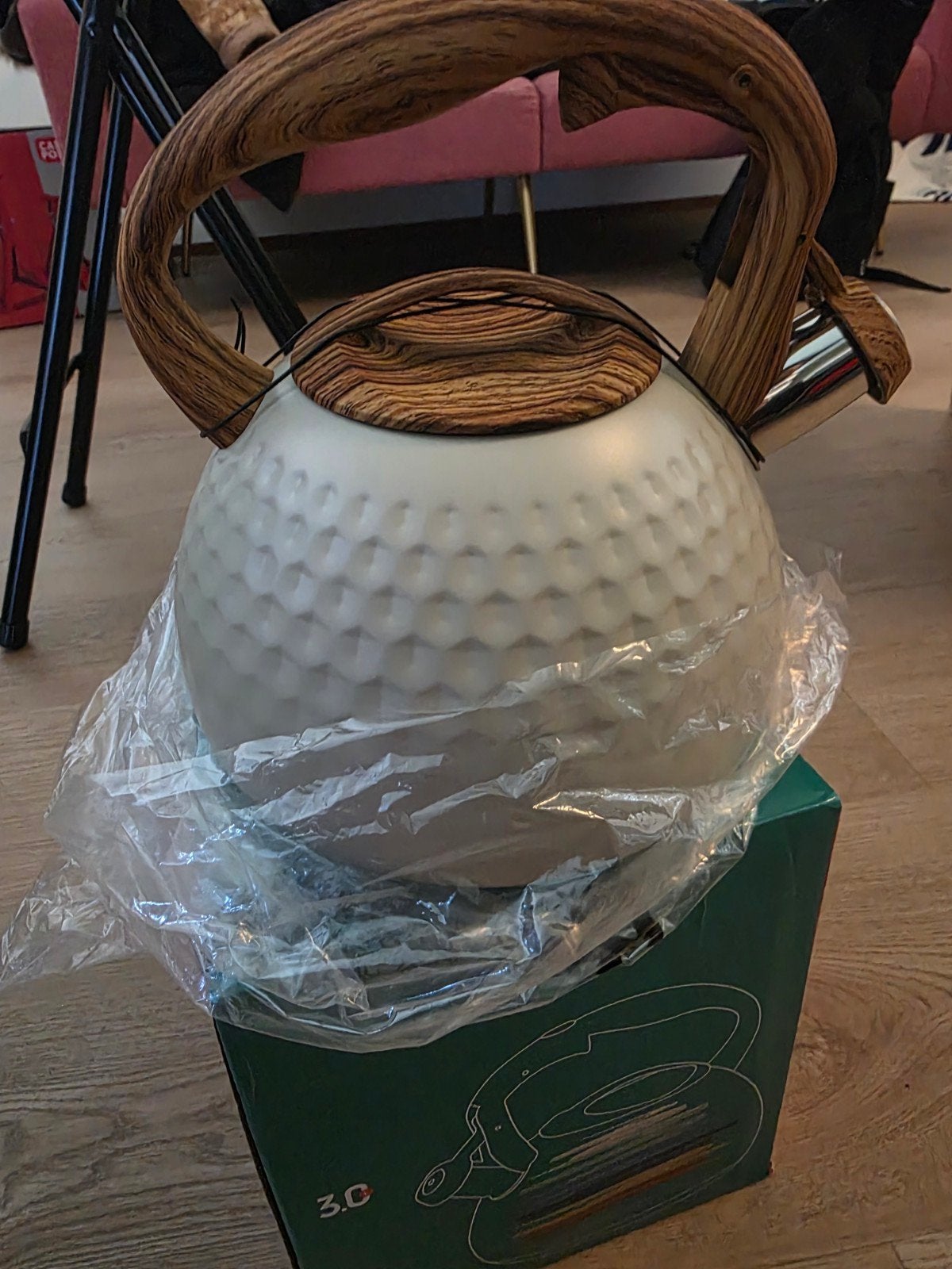 Nieuwe fluitketel met houten handvat - 3.0 liter, 2 liter of meer, Ophalen, Nieuw
