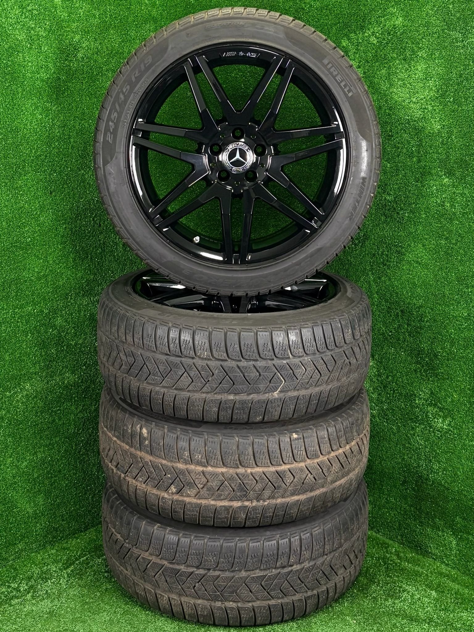 Originele 19 inch Mercedes AMG velgen winterbanden V-klasse, Auto-onderdelen, Banden en Velgen, 19 inch, -, -, Banden en Velgen