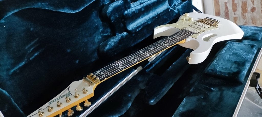 RUIL: Ibanez Jem7v Wh VINTAGE met Jem FP PMC GMC DNA 777VSK, Ophalen, Zo goed als nieuw