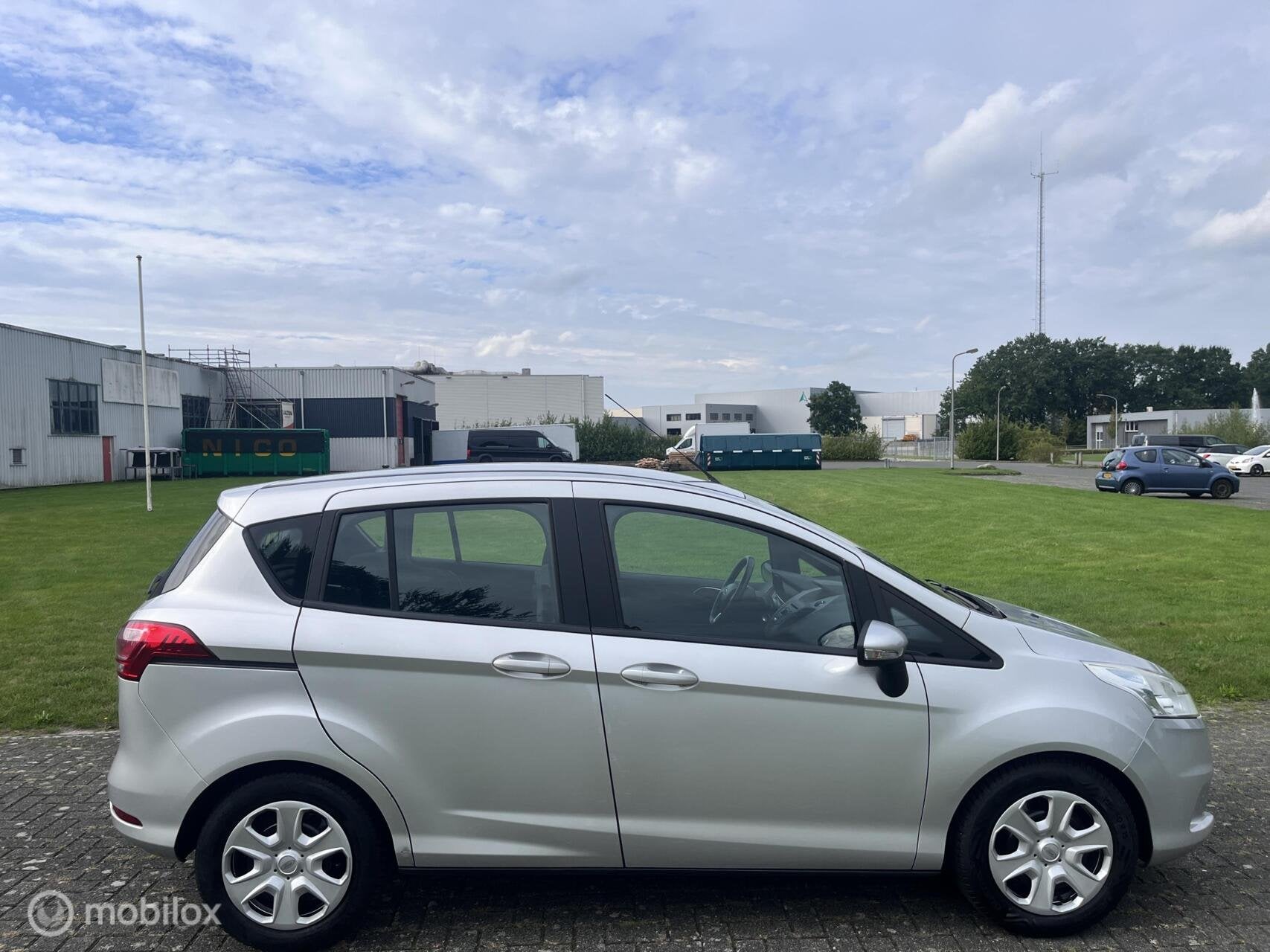 Ford B-Max 1.0 EcoBoost Trend / Airco / Schuifdeuren / APK /, Auto's, Voorwielaandrijving, Euro 5, Gebruikt, 750 kg