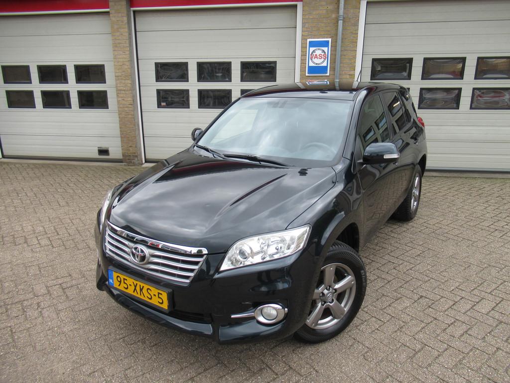 Toyota RAV4 2.0 VVTi X-Style 2WD Dealeronderhouden, Auto's, Toyota, Euro 5, Gebruikt, 4 cilinders, 2000 kg