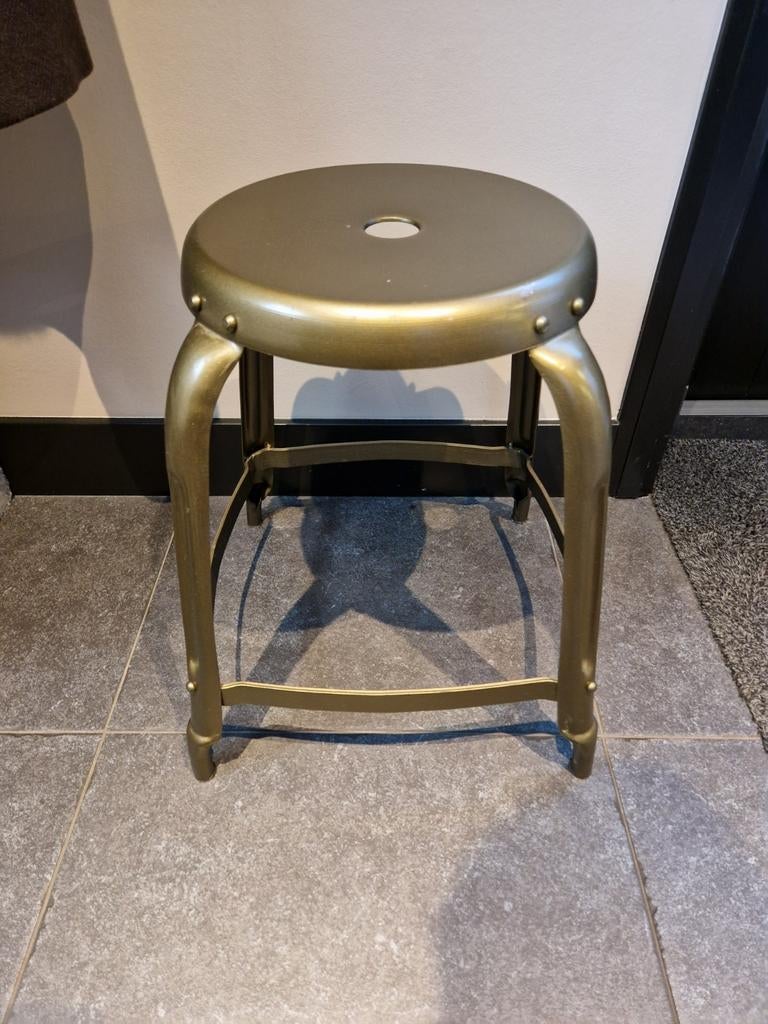 Krukje goudkleur metaal, Huis en Inrichting, Krukjes, Ophalen, Gebruikt, Overige materialen